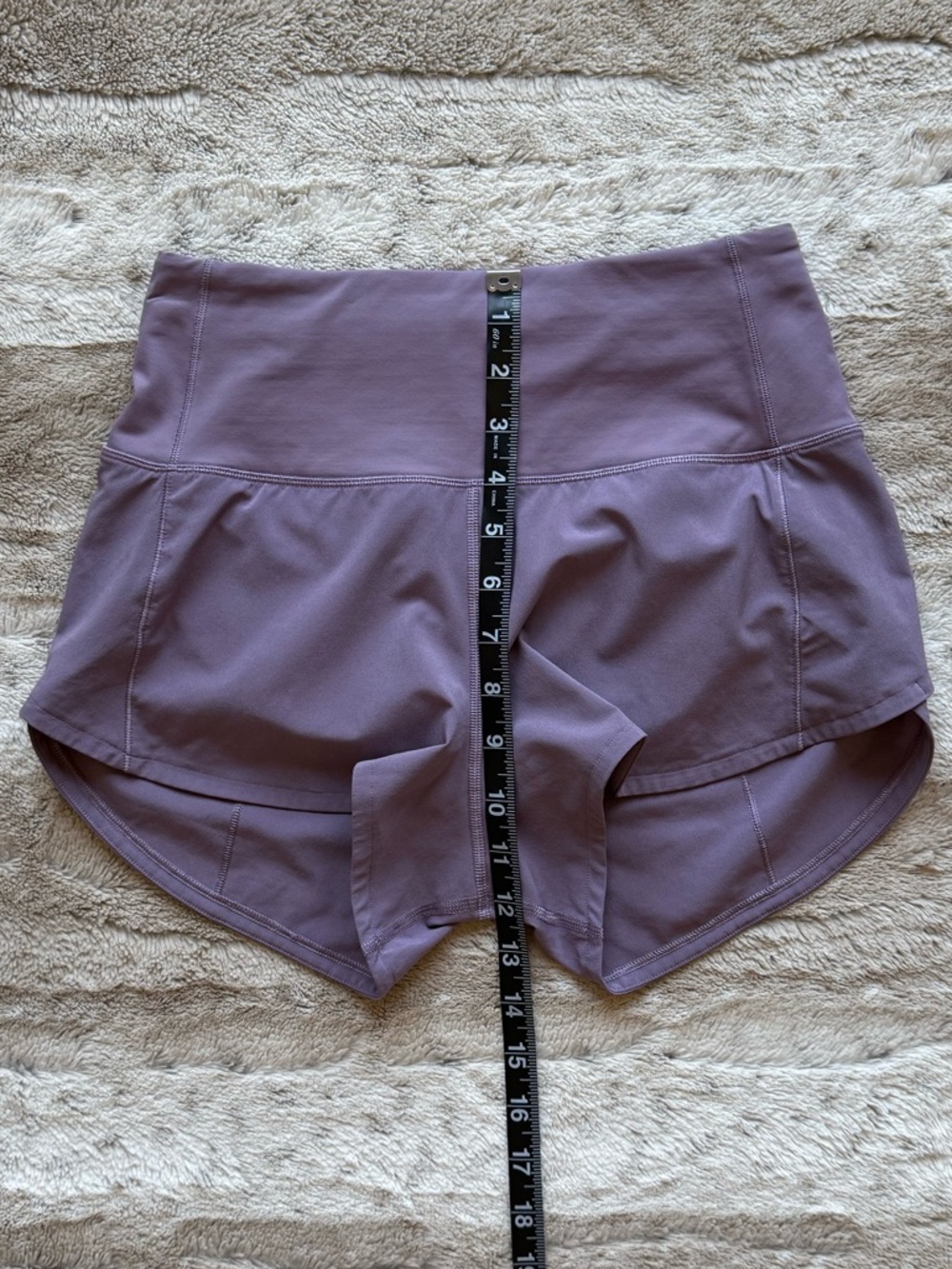 Lululemon Speed Up High-Rise Lined
Short 2.5" in Purple Ash Size 2 - Picture 15 of 16